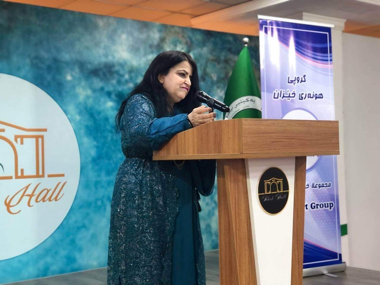 پەری قەرەداغی : شیعر من دەنووسێتەوە