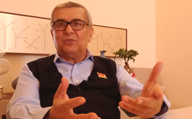 سەرابی دیموکراسی و شەڕی وەهم