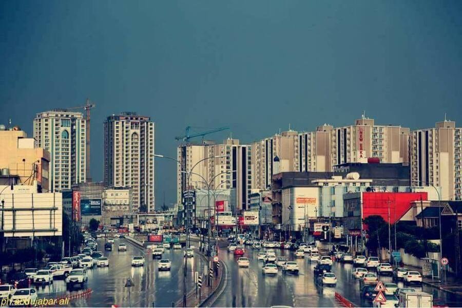 هەموومان خۆپیشاندەرین نەک خوێن نیشاندەر