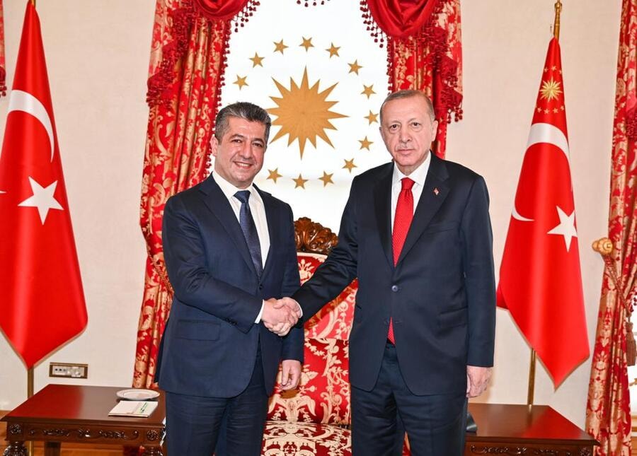 یەک ناونیشان بۆ سەردانەکەی بارزانی