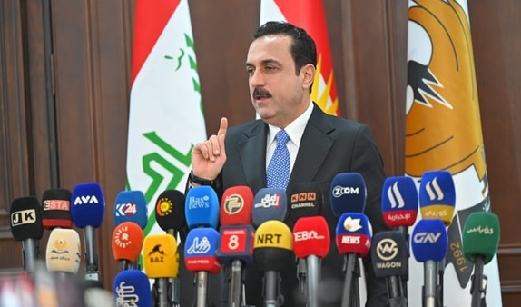 ئۆمێد خۆشناو: لە سبەینێوە ڕێکاری توند بۆ دابەزینی نرخی بەنزین دەست پێ دەکات