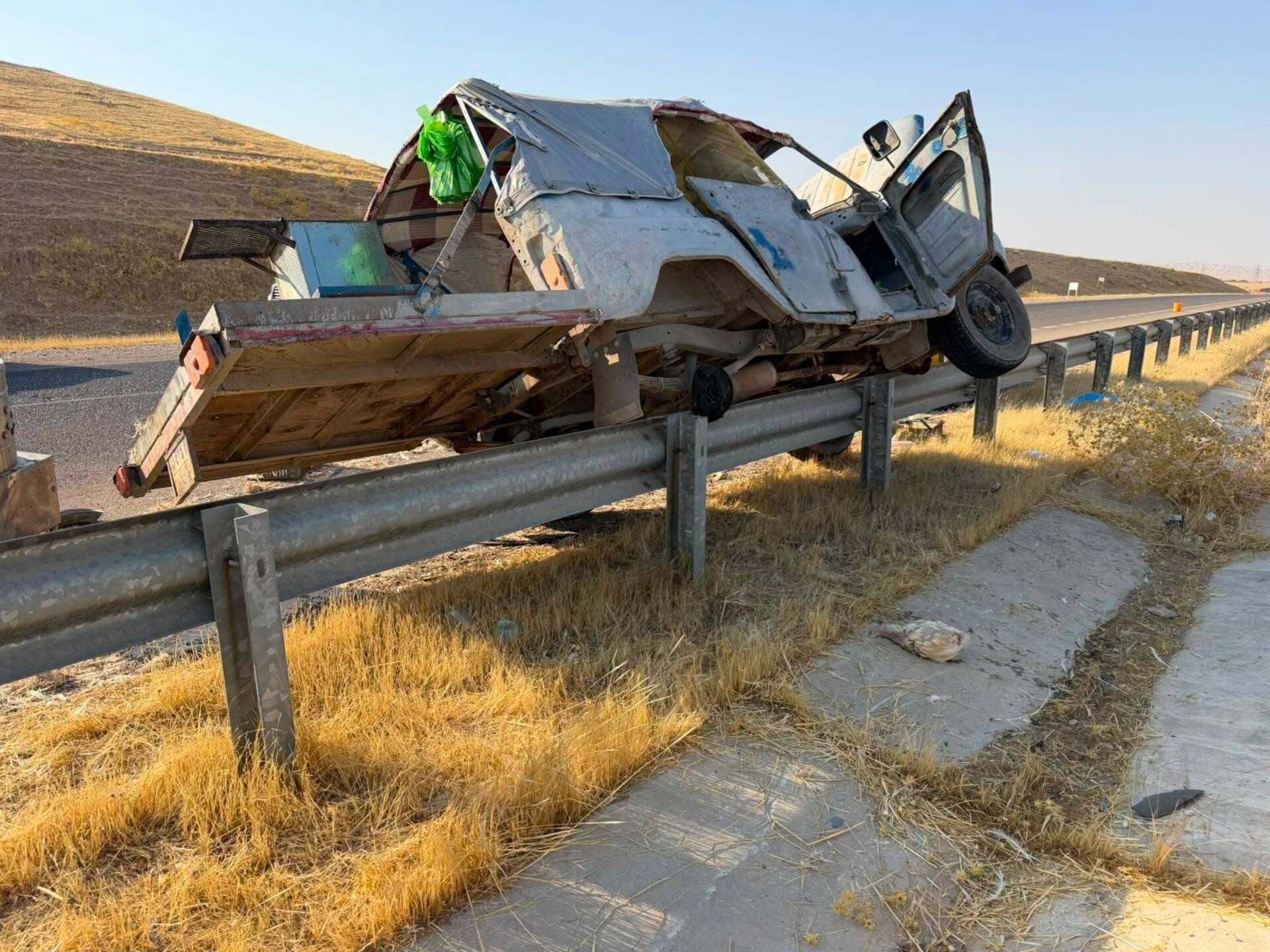 لە پێکدادانی دوو ئۆتۆمبێل لە نزیک کەلار دوو شۆفێر بریندار بوون
