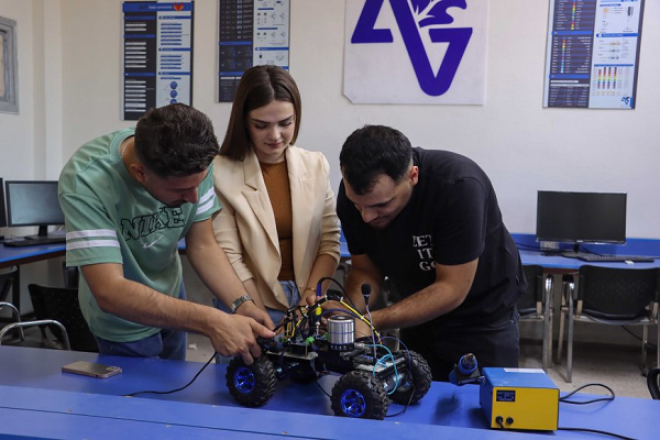 Li Sûriye û Rojavayê yekem robot hate çê kirin