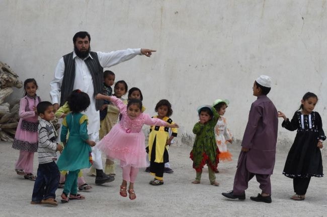 Zilamekî Pakistanî 60 zarokên xwe hene