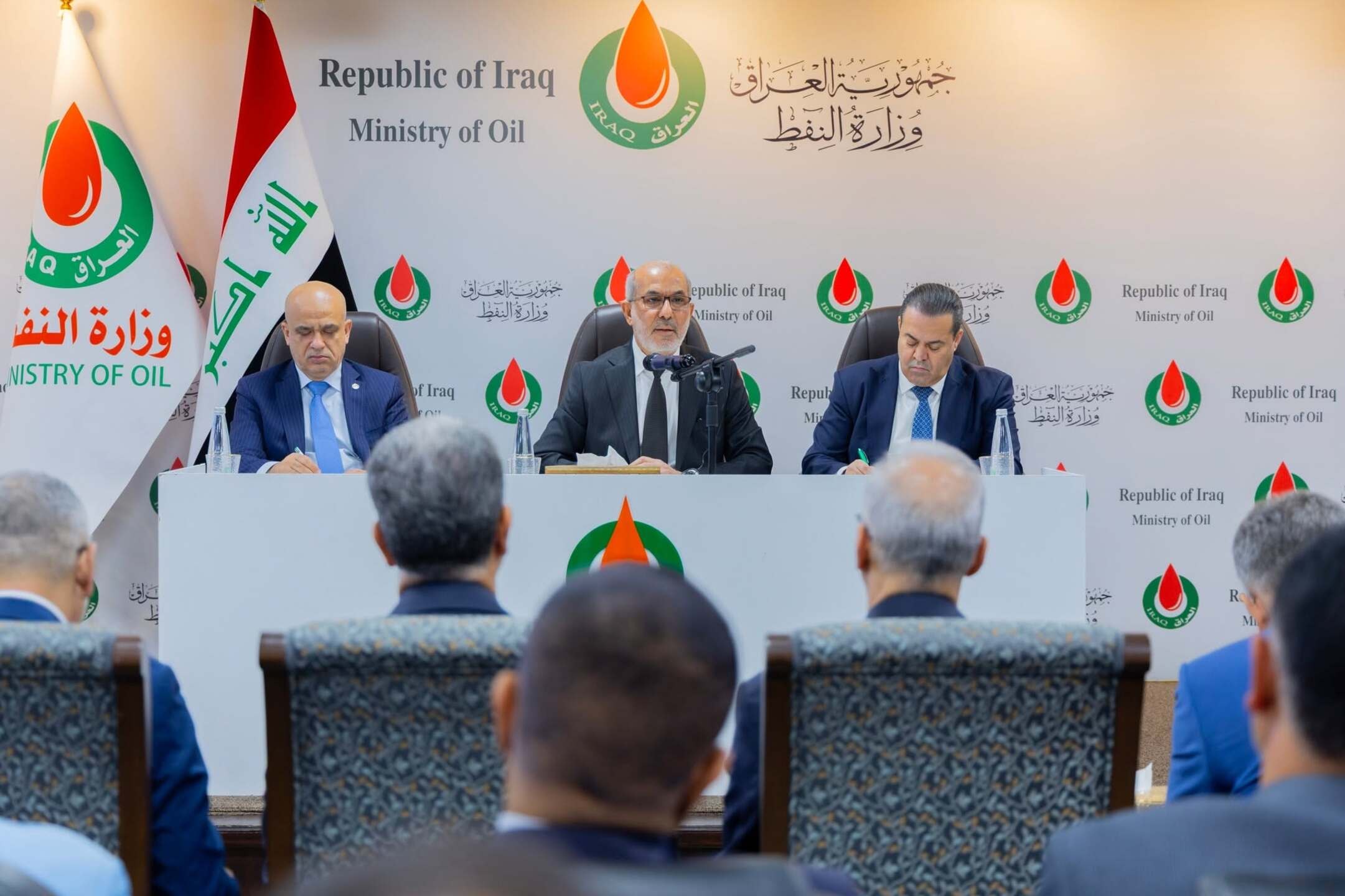 وزیر نفت عراق: بیتالمال خط قرمز است و جنگ علیه فساد ادامه دارد