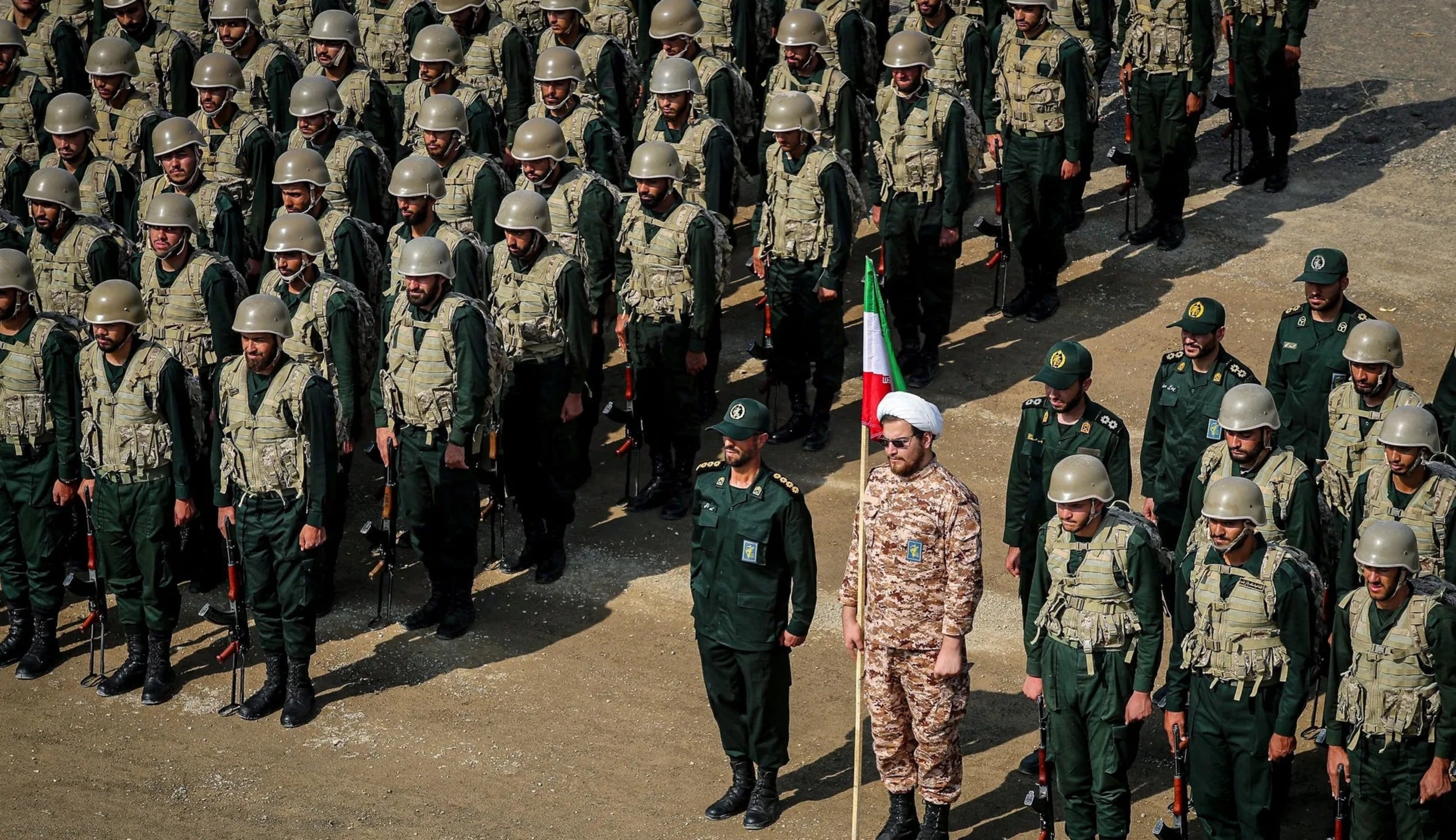 سوپای پاسداران هەڕەشەی وەڵامێکی توند دەکات و ئامادەباشی هێزەکانی ڕادەگەیەنێت
