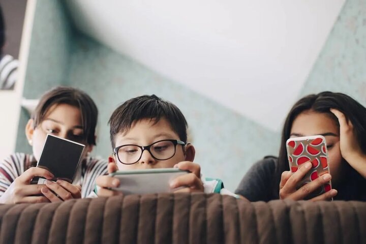 بریتانیا شبکههای اجتماعی را ممنوع میکند
