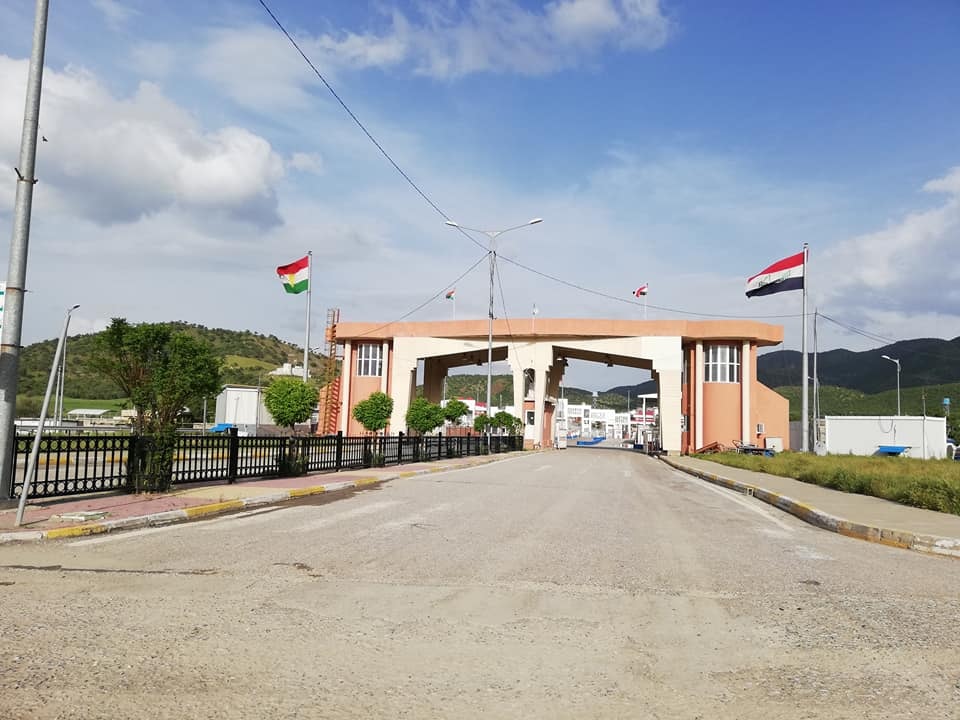 تردد گردشگران در گذرگاه مرزی باشماخ به حالت عادی بازگشت