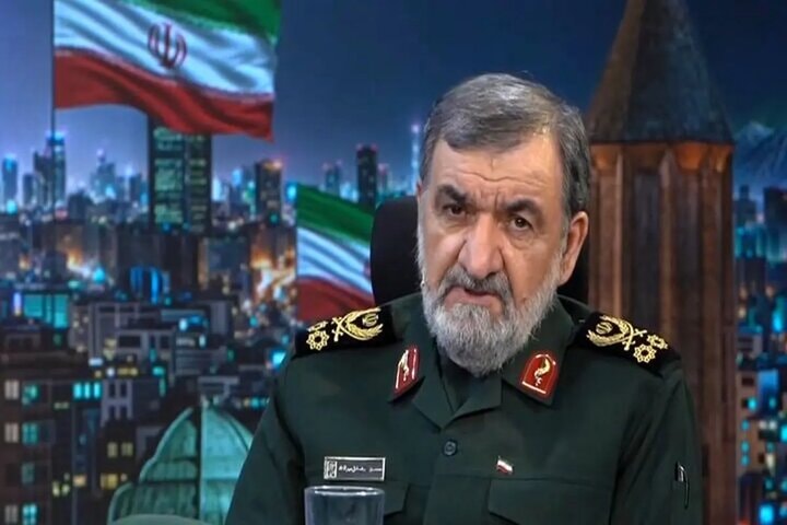 محسن رضائي: إذا اندلعت حرب، فسندمر مراكز الذكاء الاصطناعي
