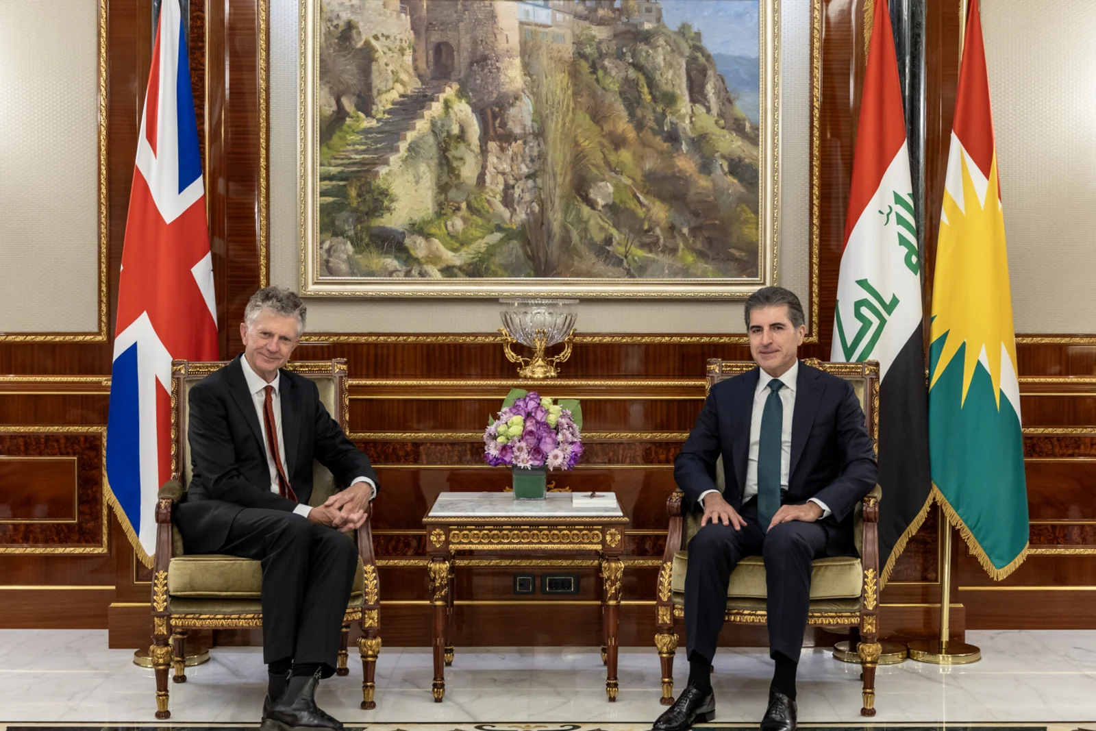 نيجيرفان بارزاني وجوناثان باول يبحثان أوضاع المنطقة وتشكيل الكابينة الجديدة